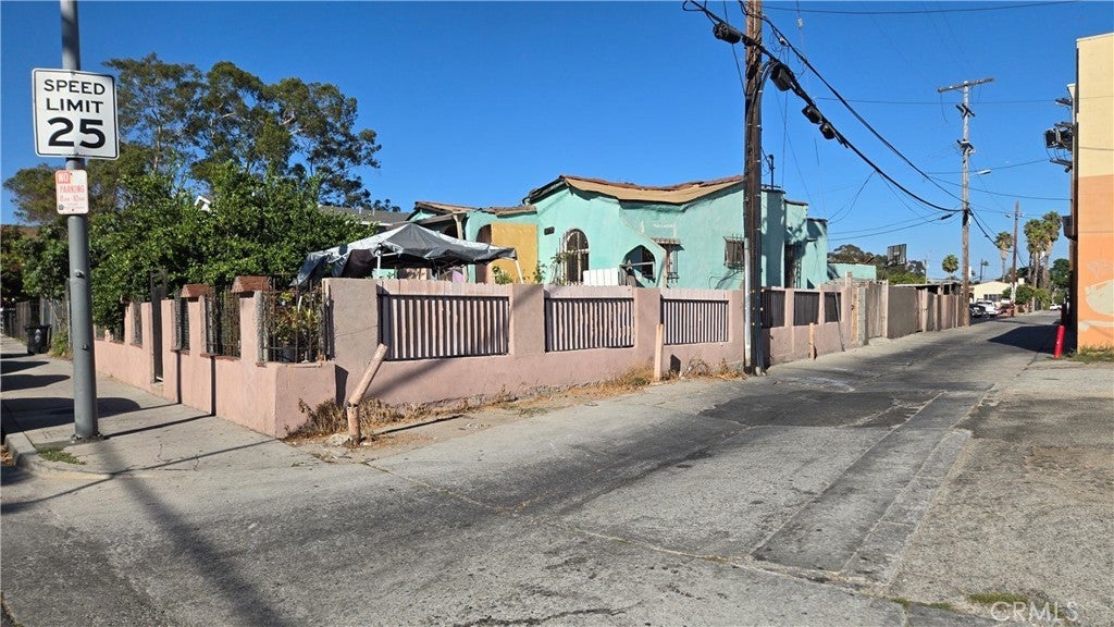 Photo of Listing #DW25187786