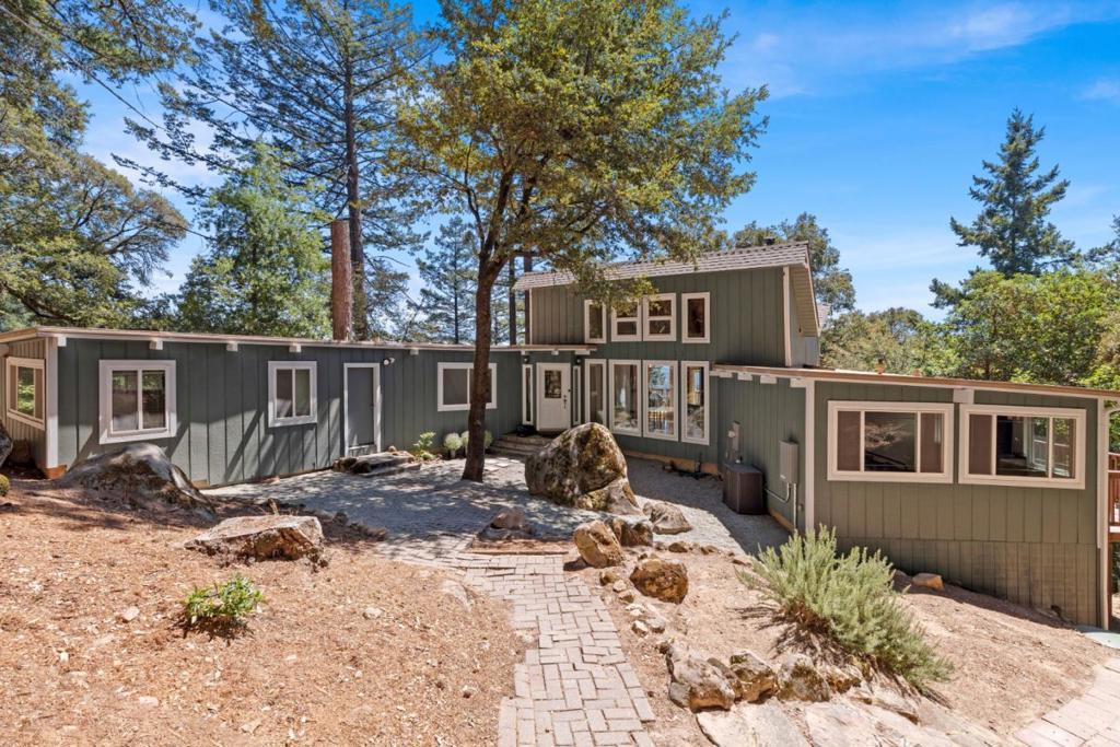 Photo of Listing #ML82017524