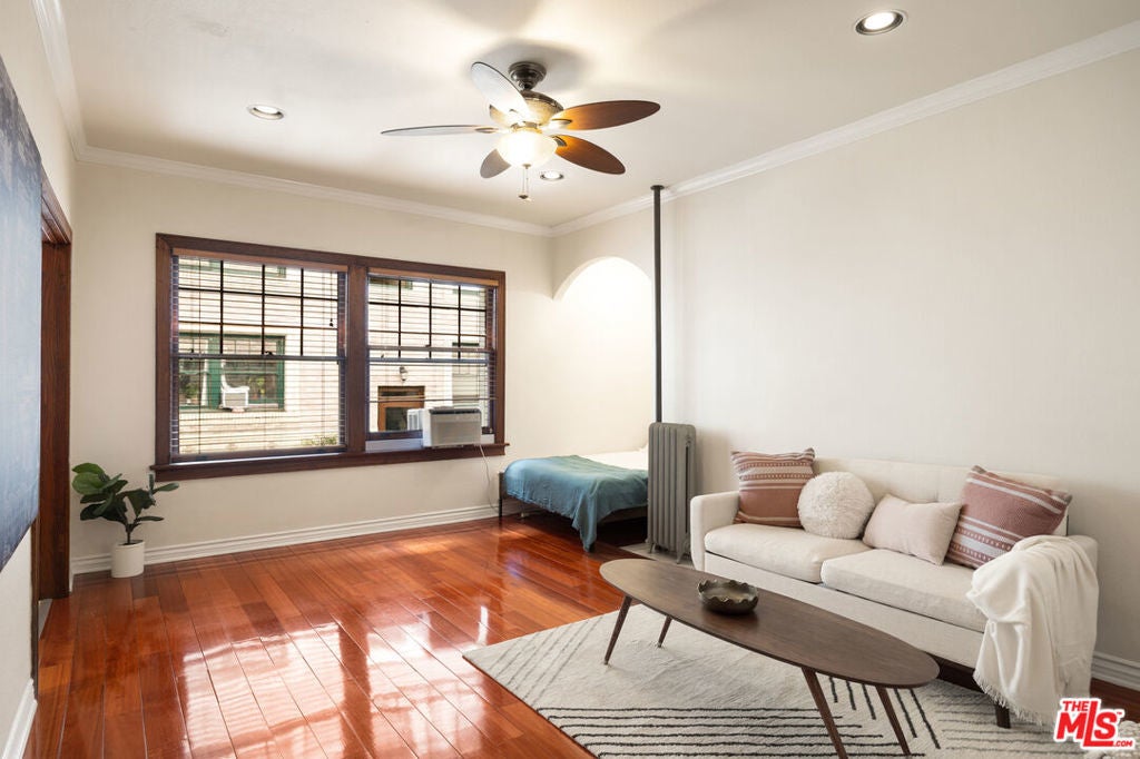 Photo of Listing #25586657