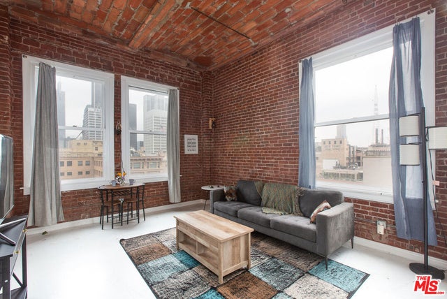 215 W 7th Street # 1301, Los Angeles