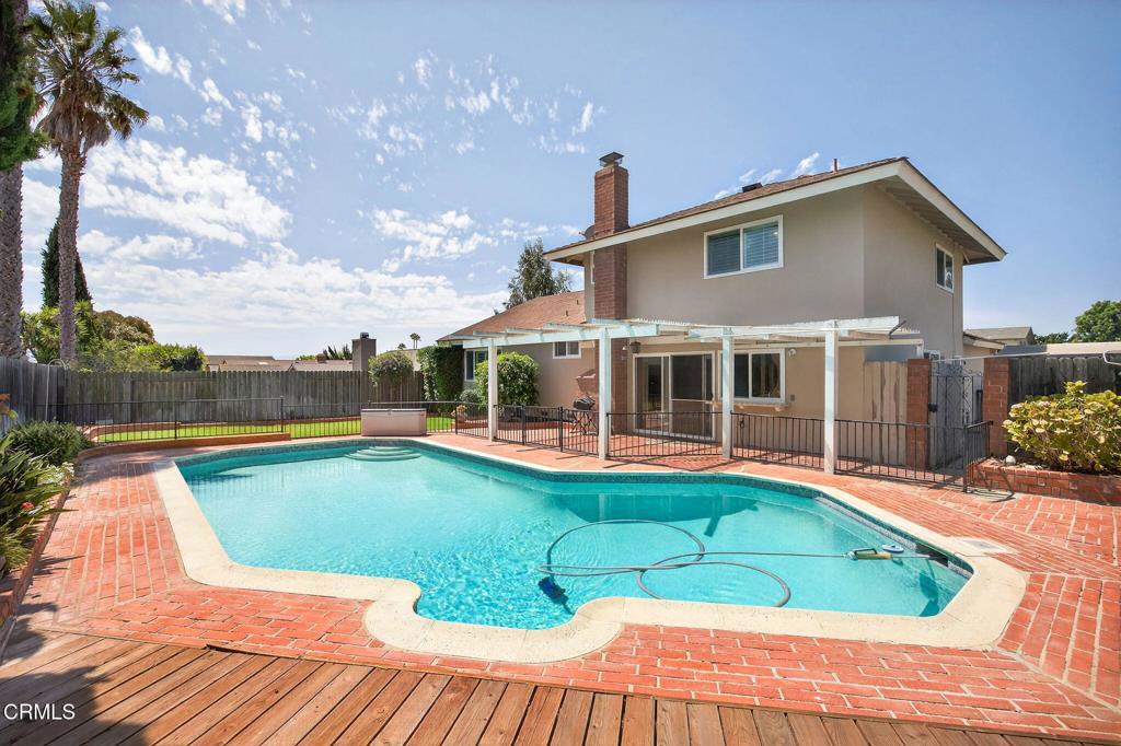 Photo of Listing #V1-32121