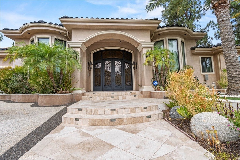 Photo of Listing #SR25198029