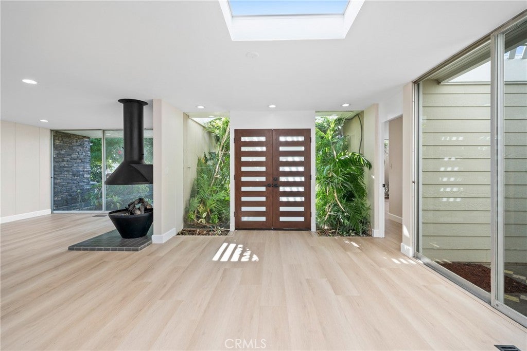 Photo of Listing #OC25104999