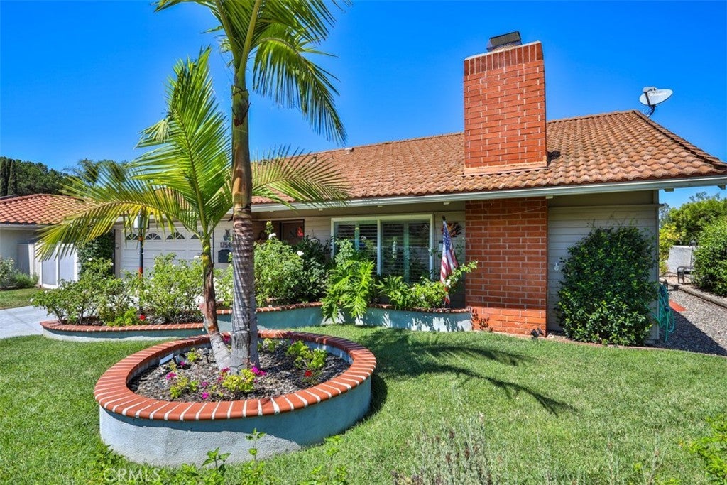 Photo of Listing #SR25198777