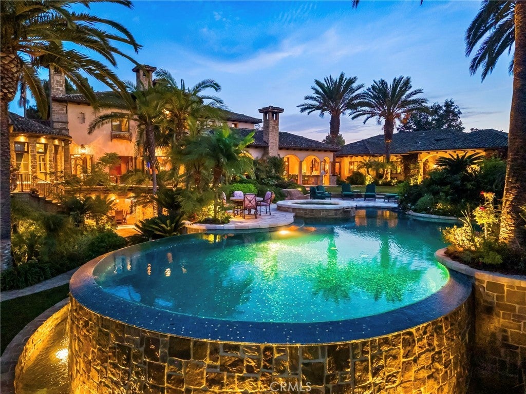 Photo of Listing #OC25196571