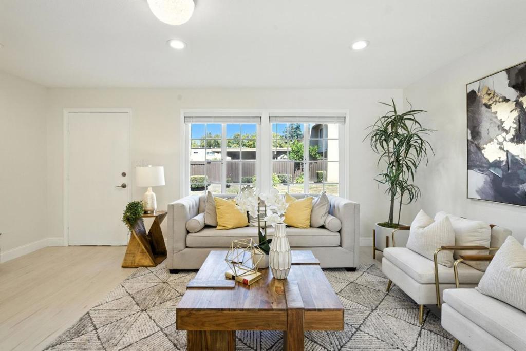 Photo of Listing #ML82020212