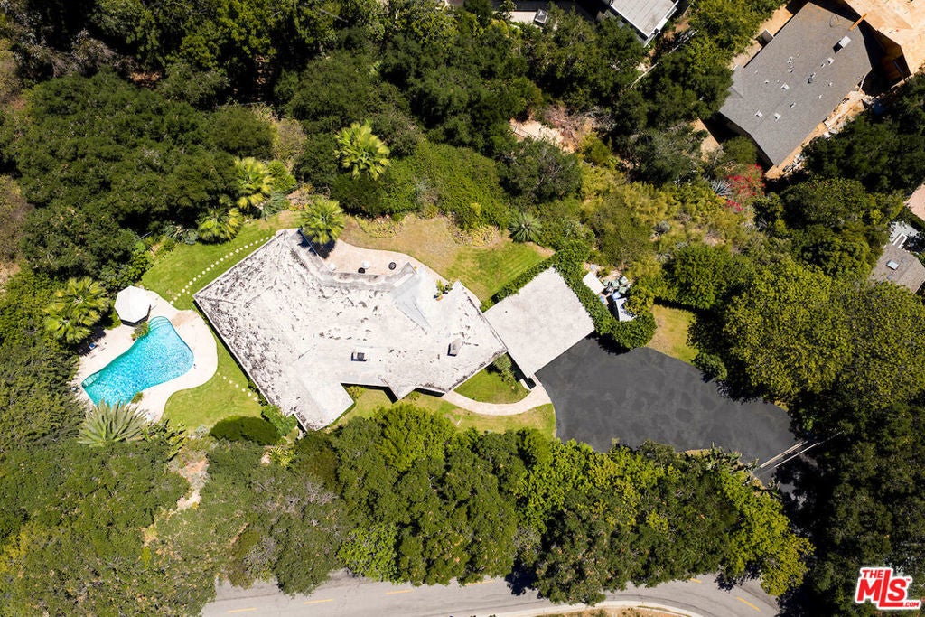 Photo of Listing #25585727