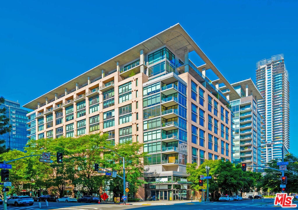 1111 Grand Avenue 714, Los Angeles