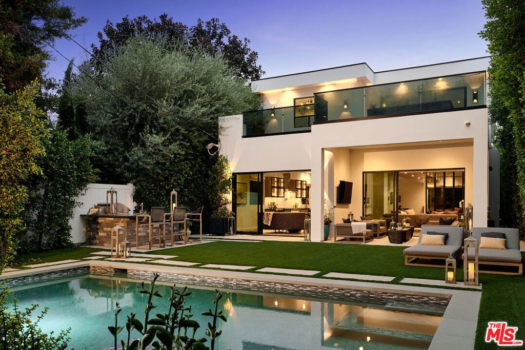 Photo of Listing #25587549