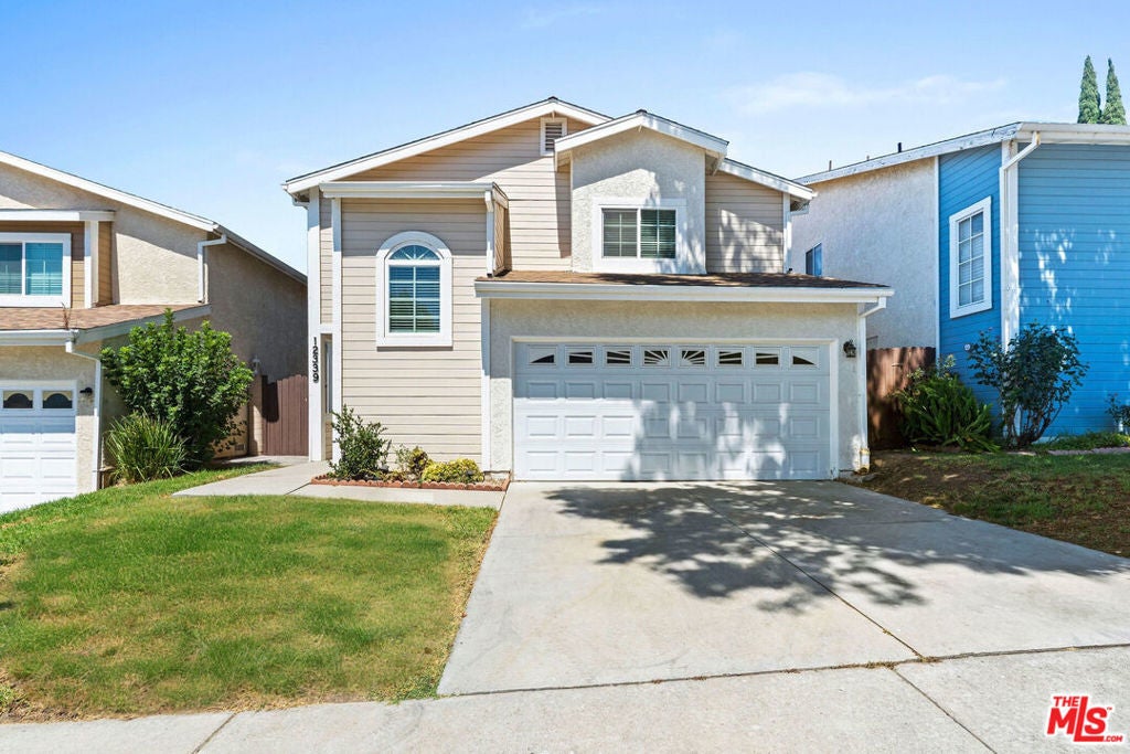 Photo of Listing #25587399