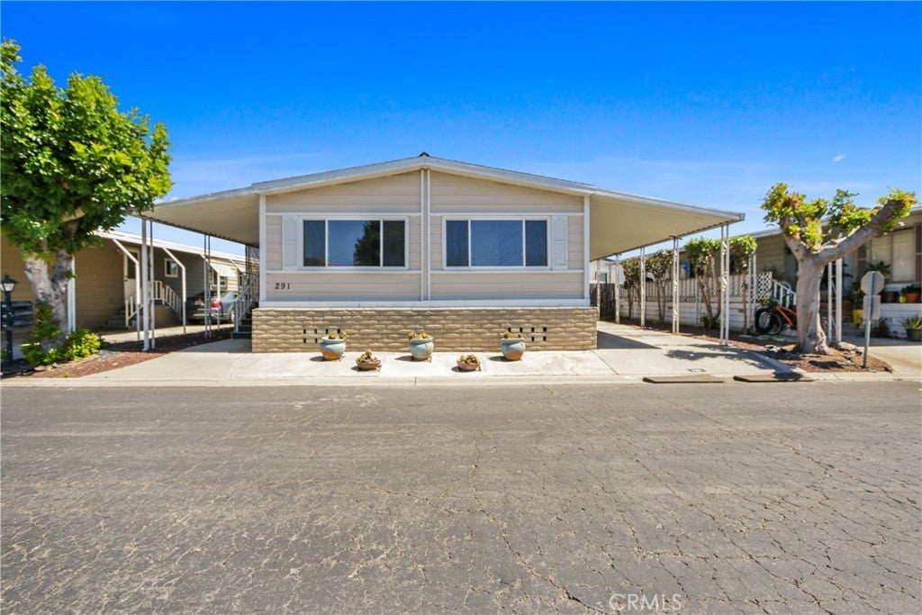 Photo of Listing #DW25199342