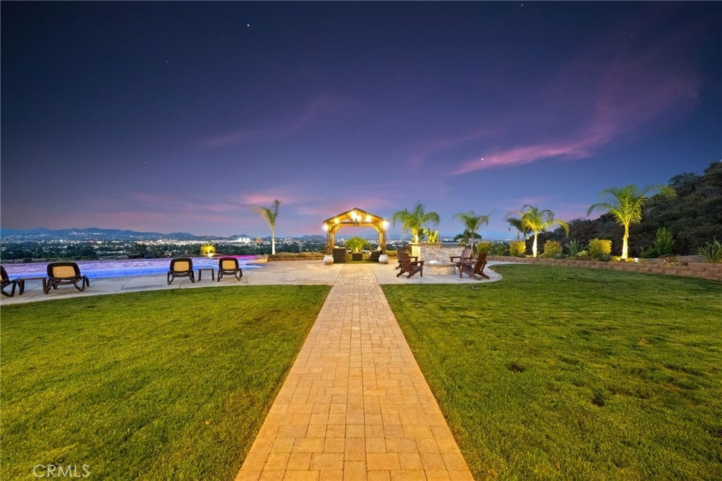 Photo of Listing #SW25197177