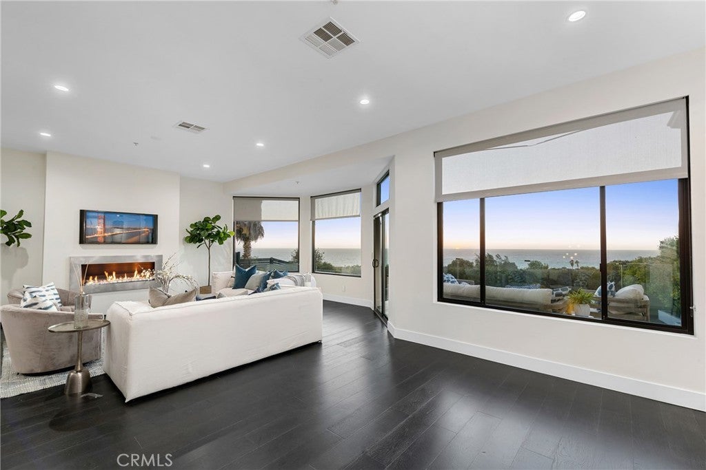 Photo of Listing #PV25199799