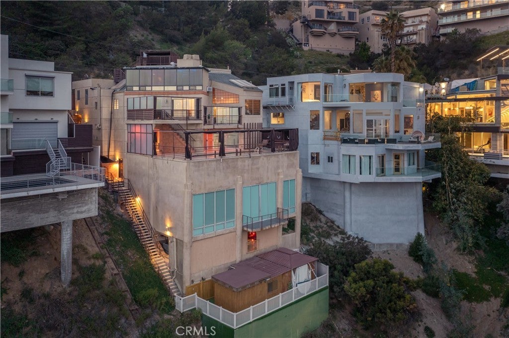 Photo of Listing #SR25200155