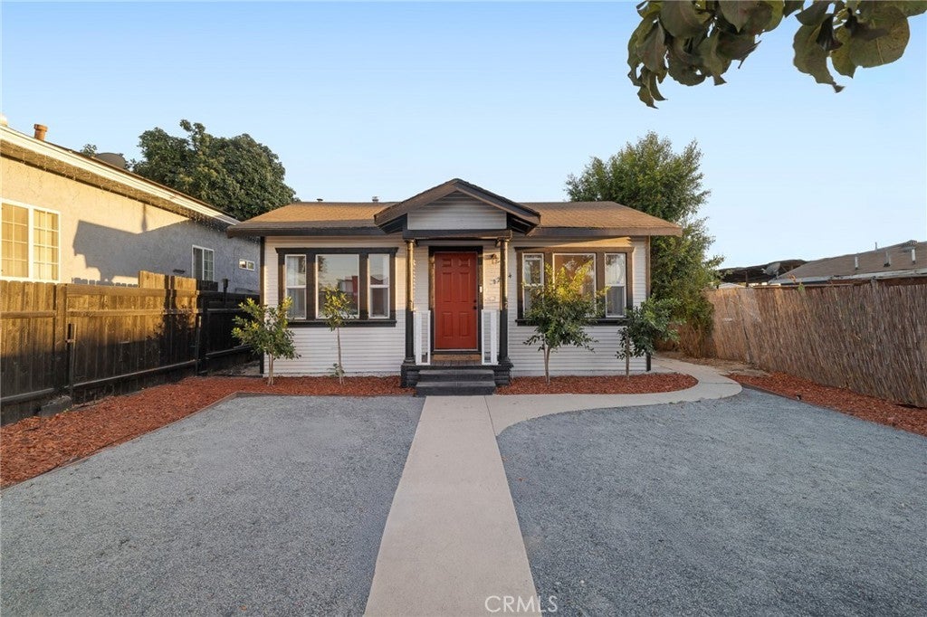 Photo of Listing #SR25200075