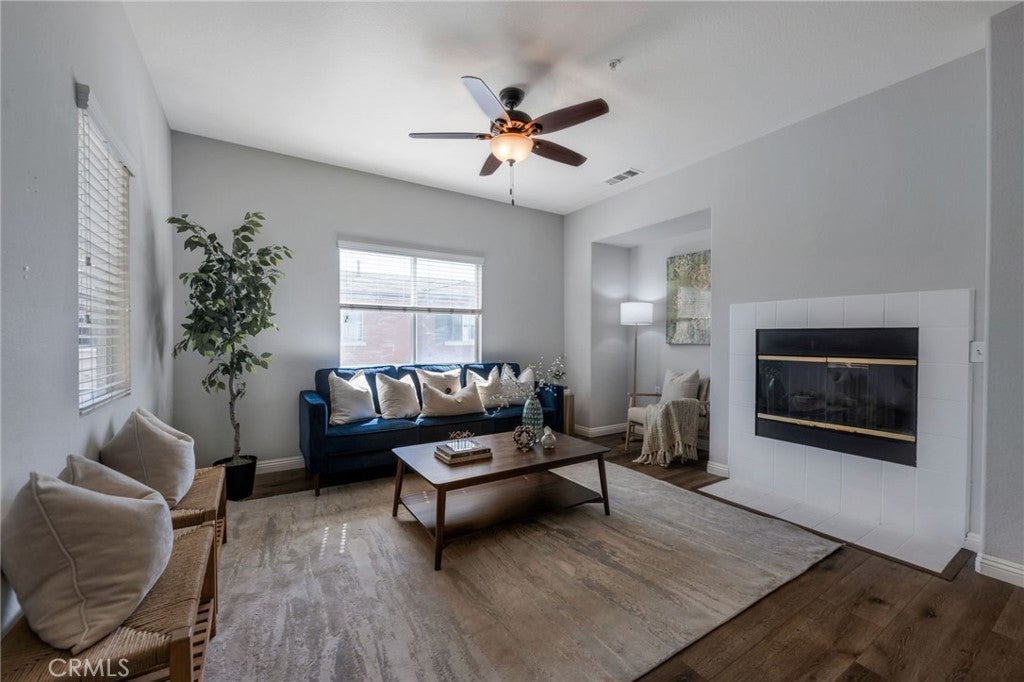 Photo of Listing #CV25200576