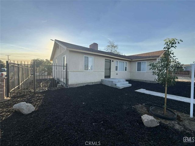 214 Madison Street, Bakersfield