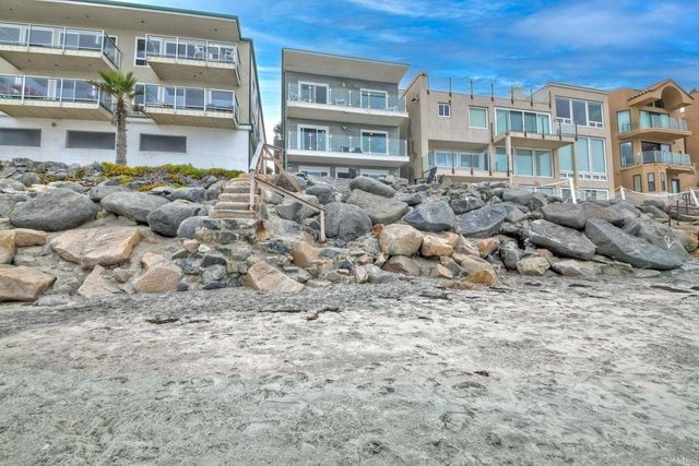 1409 S Pacific Street, Oceanside