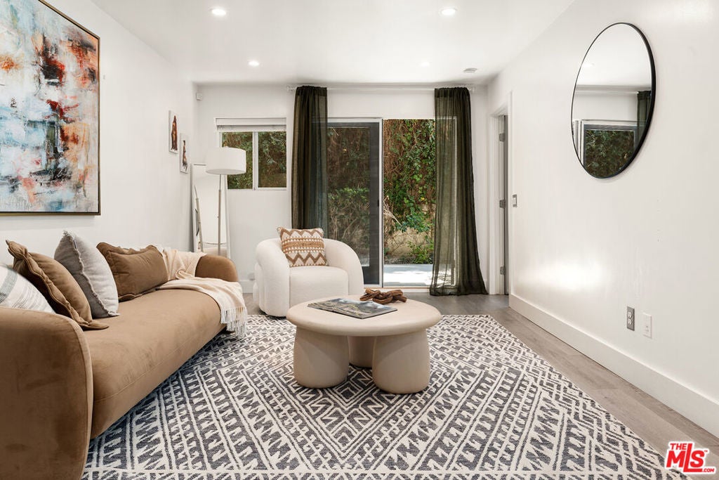 Photo of Listing #25588081