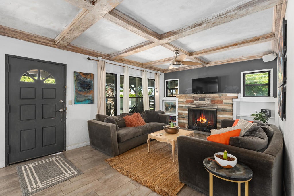 Photo of Listing #219134988DA