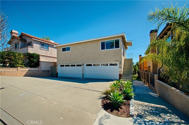 2720 27201/2 Carnegie Lane, Redondo Beach.