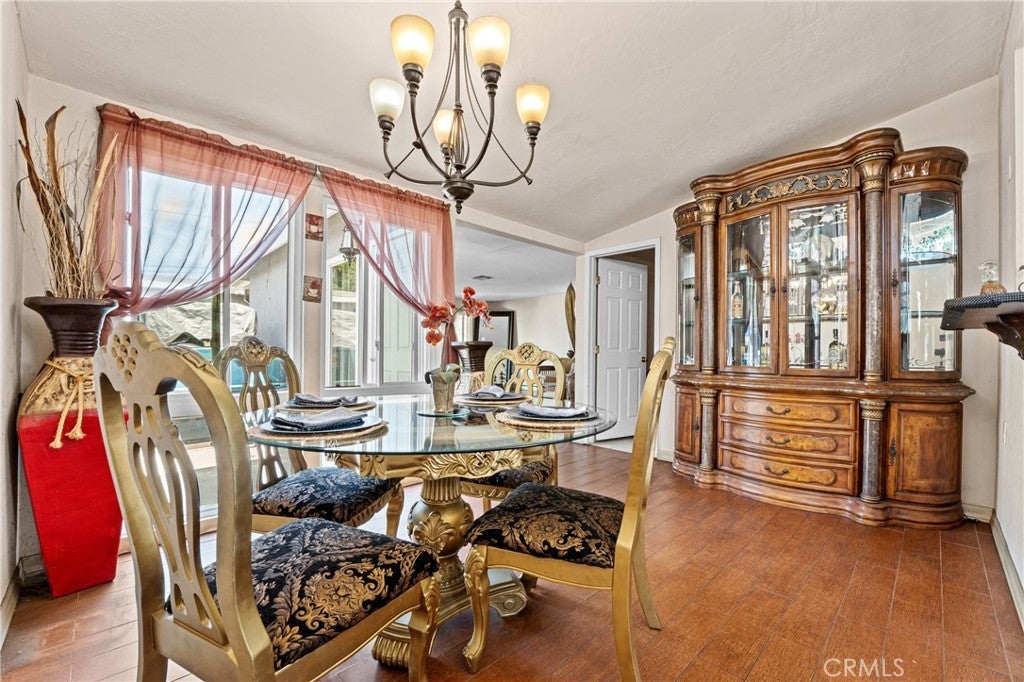 Photo of Listing #IV25201181