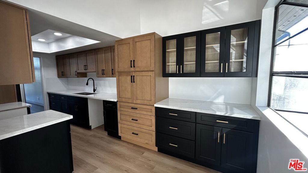 Photo of Listing #25588761