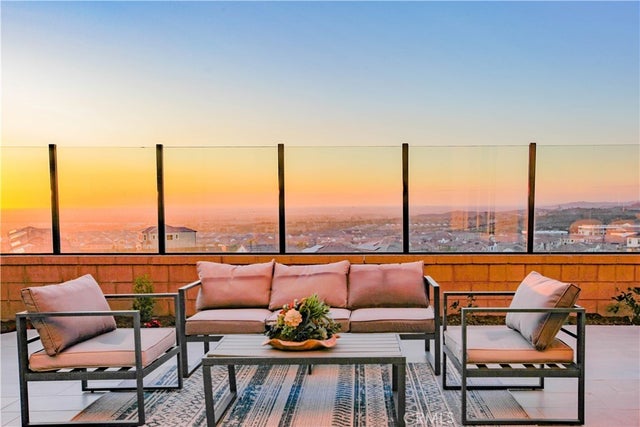 137 Oakstone, Irvine