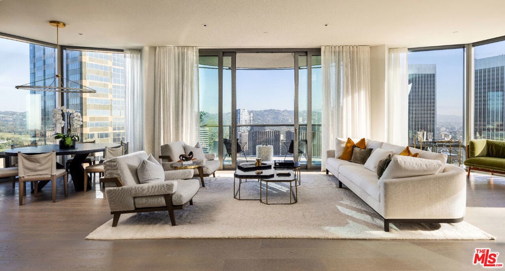 Photo of Listing #25587917