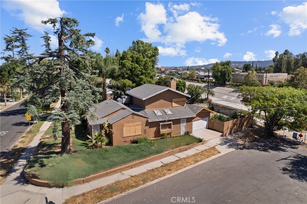 Photo of Listing #SR25203411