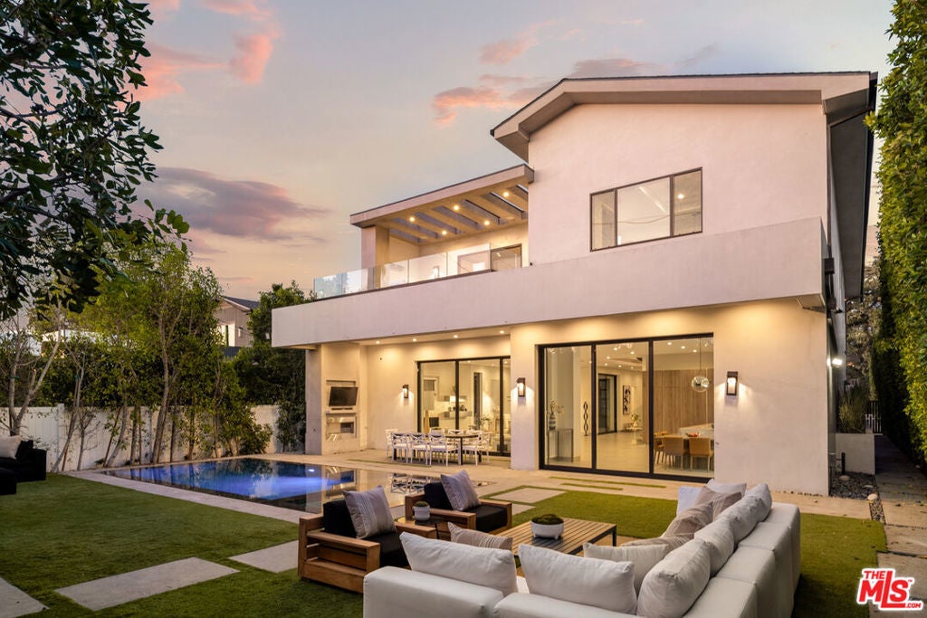 Photo of Listing #25589417