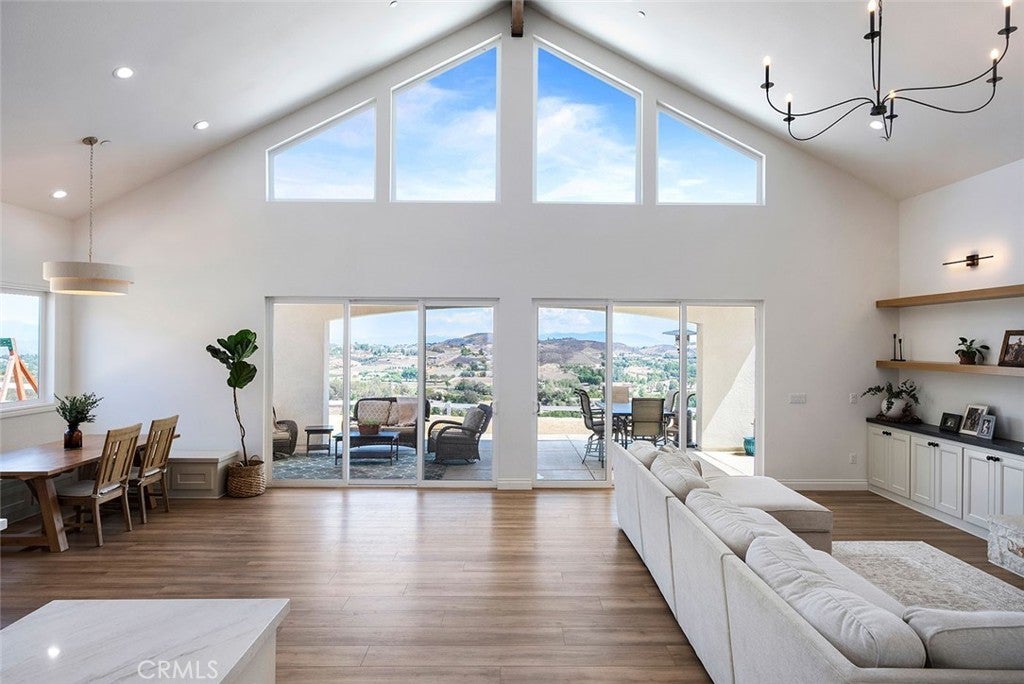 Photo of Listing #SW25201174