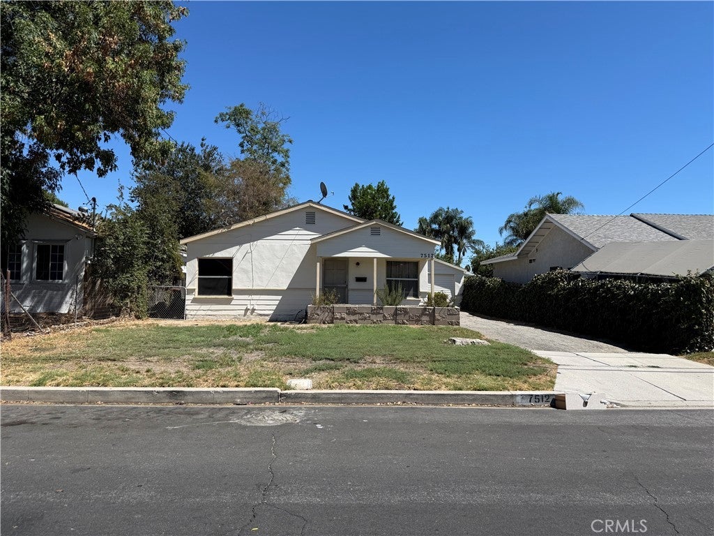 Photo of Listing #SR25204416