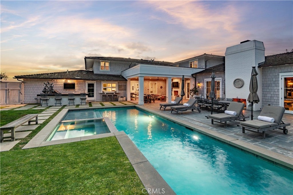 Photo of Listing #PV25202434