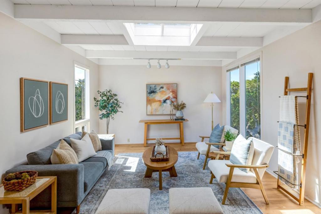 Photo of Listing #ML82020825