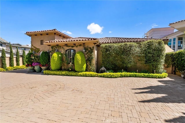 20382 Sw Cypress Street, Newport Beach.