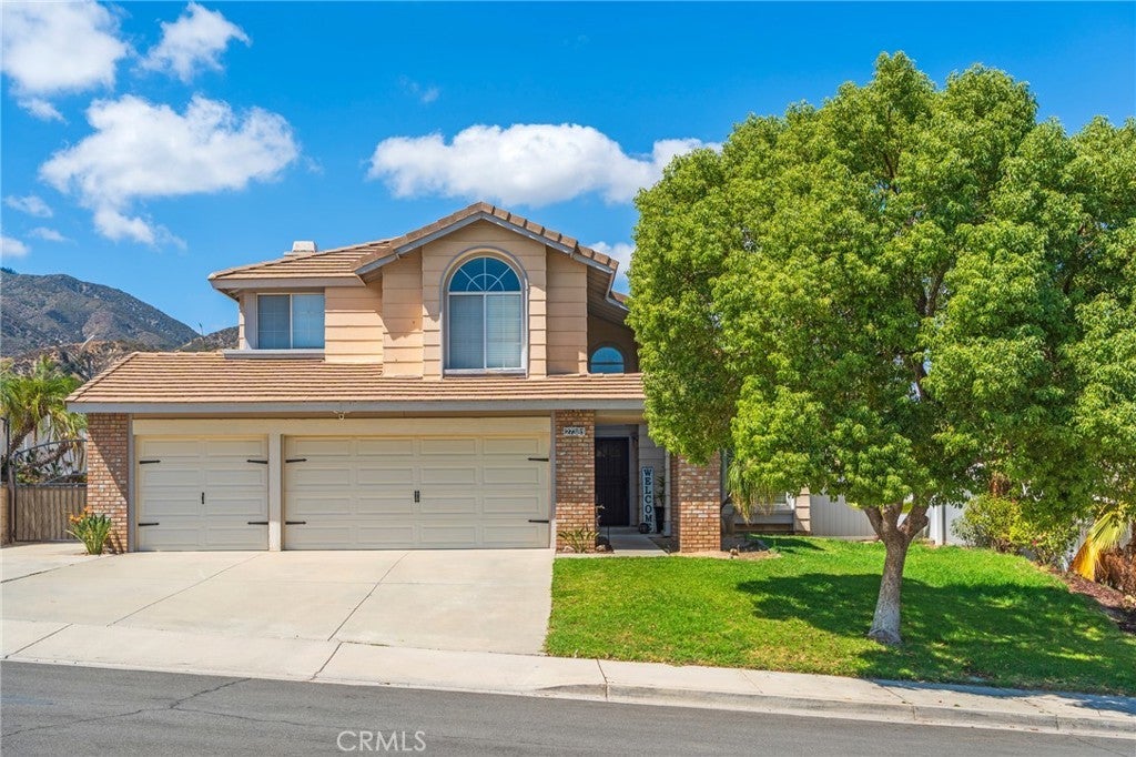 27381 Echo Canyon Court, Corona
