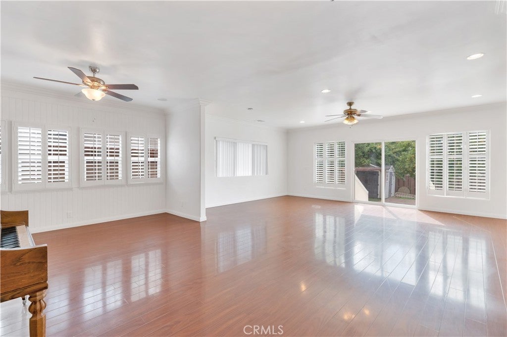 Photo of Listing #SR25195235