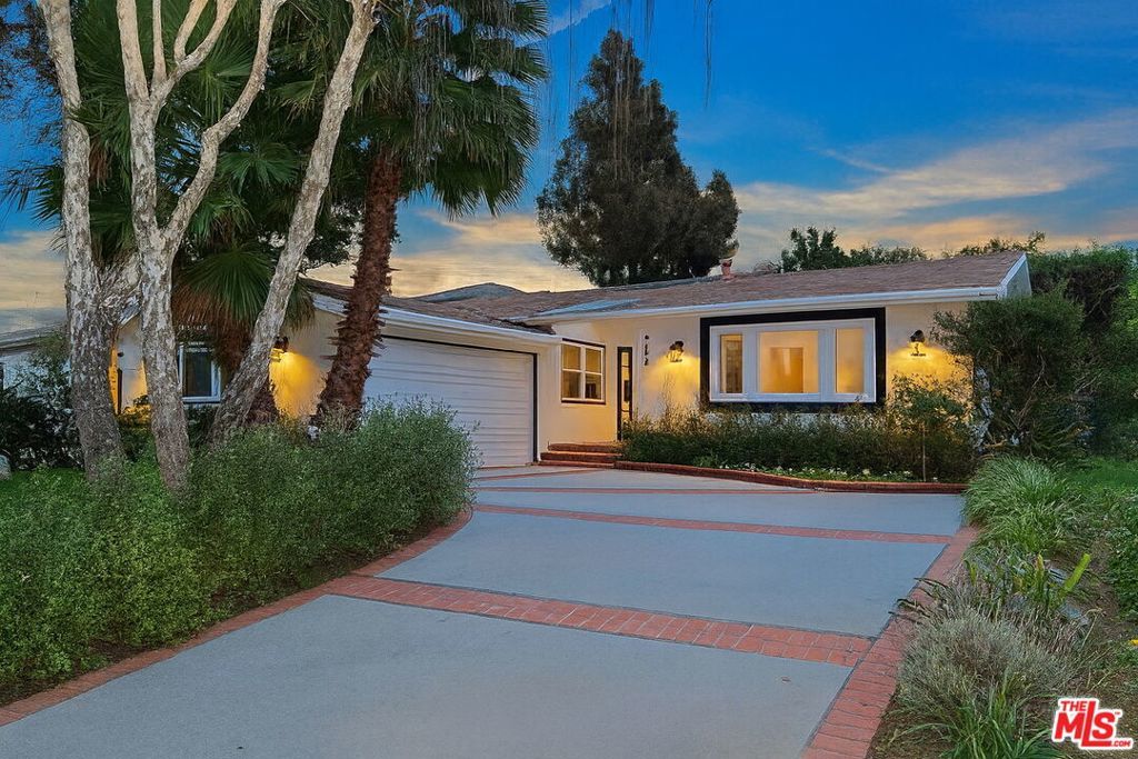 Photo of Listing #25590269