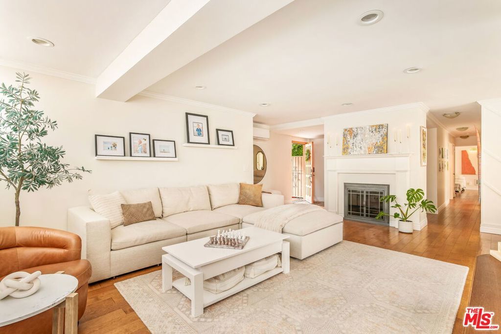 Photo of Listing #25589083