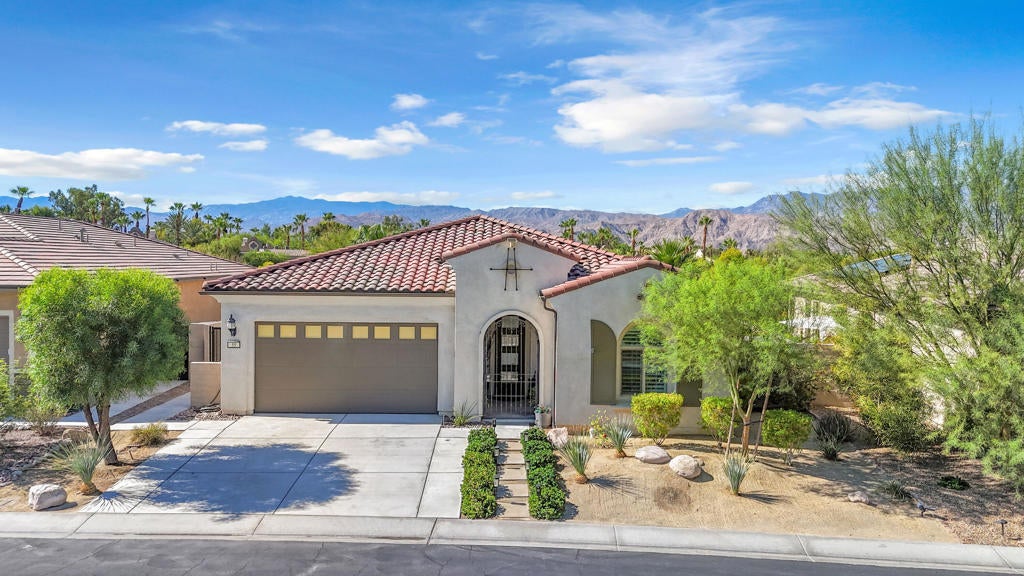 55 Cabernet, Rancho Mirage