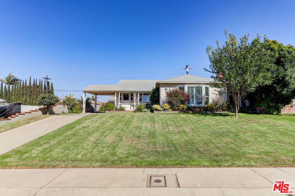 Photo of Listing #25589185