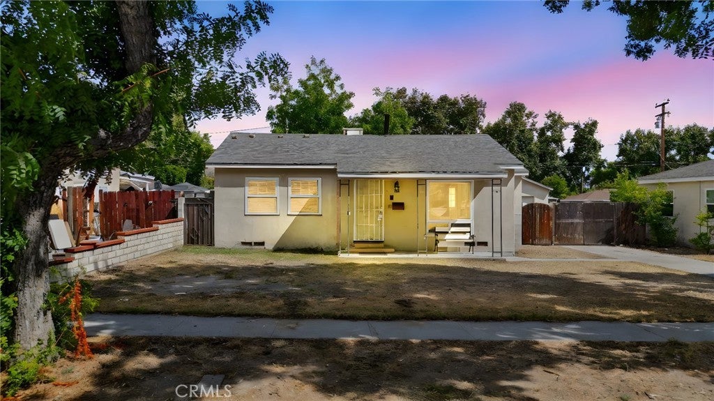 Photo of Listing #IV25214658