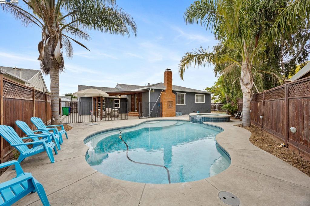 15102 Chapel Ct, San Leandro