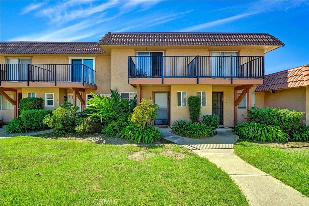 Photo of Listing #IV25199236