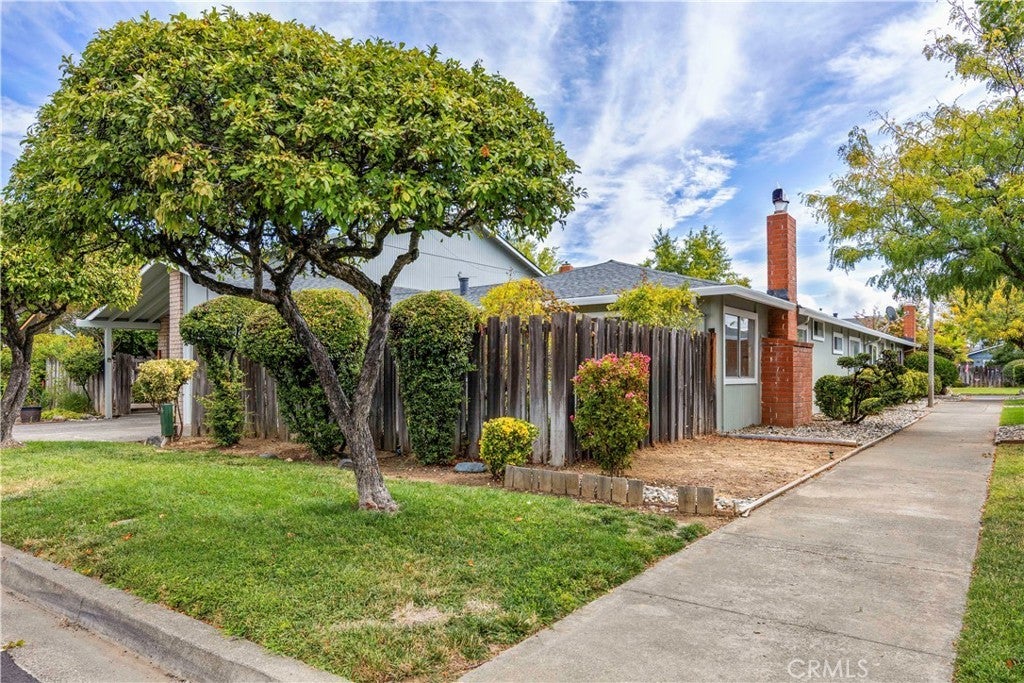 1830 Montana Vista, Lakeport