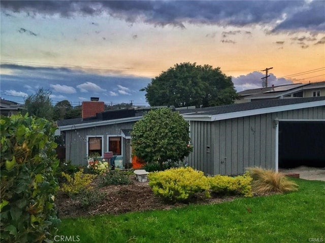 447 Avenue E, Redondo Beach.