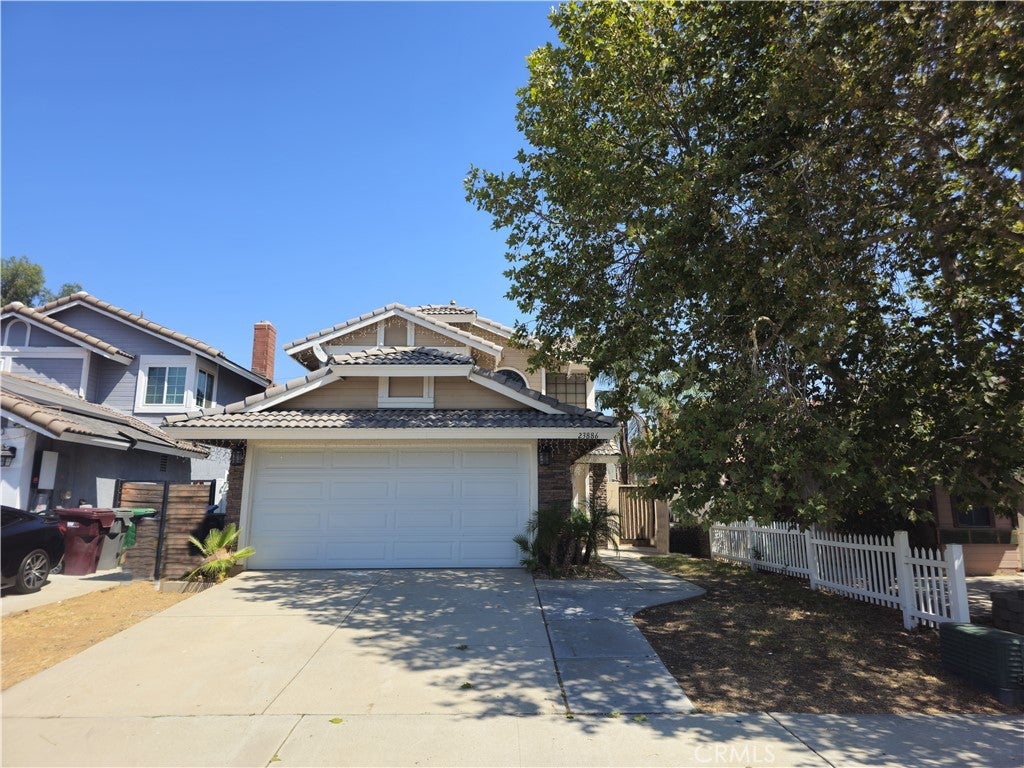 Photo of Listing #IV25215353