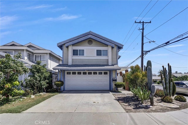 17458 Deerfield Avenue, Bellflower