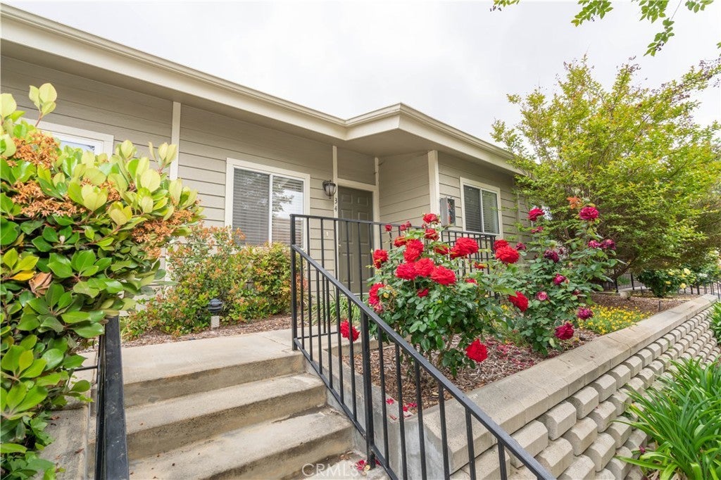 Photo of Listing #SR25214095